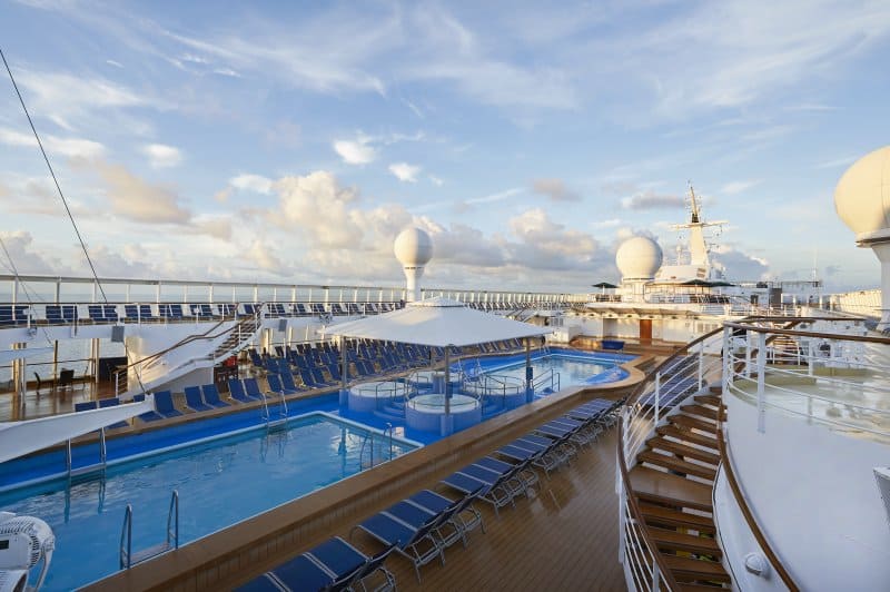 Norwegian Sun Pool Deck